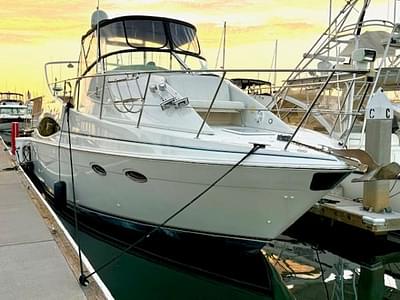 BOATZON | Carver 350 Mariner