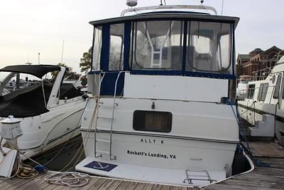 BOATZON | Carver 36 Motor Yacht 1996