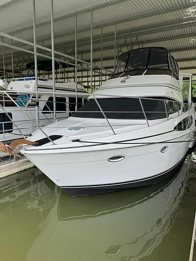 BOATZON | Carver 36 Motor Yacht 2006