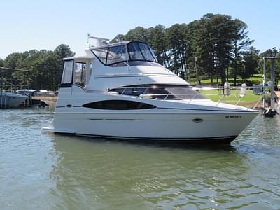 BOATZON | Carver 366 Motor Yacht 2003