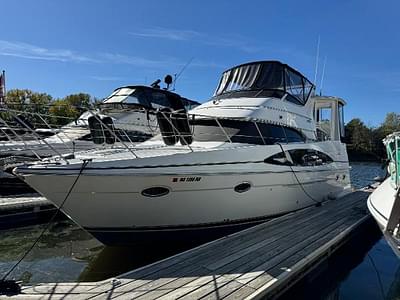 BOATZON | Carver 396 Motor Yacht 2002