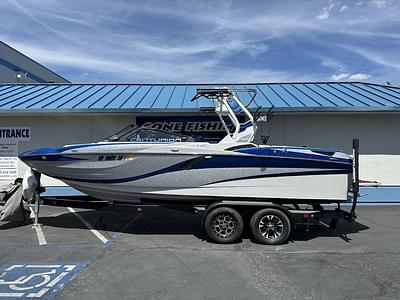 BOATZON | Centurion Fi23 2021