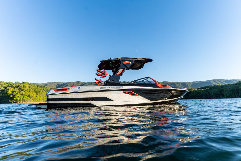 2025 Centurion Ri245 - Sold Boat