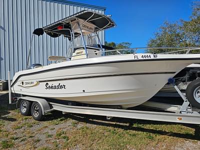 BOATZON | Century 2200 Center Console 2006