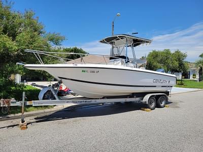 BOATZON | Century 2300 Center Console 2001