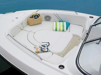 BOATZON | Century 2350 Dual Console 2008 BOATZON | Century 2350 Dual Console 2008
