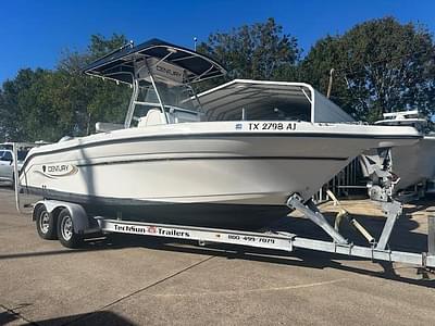 BOATZON | Century 2400 Center Console 2006