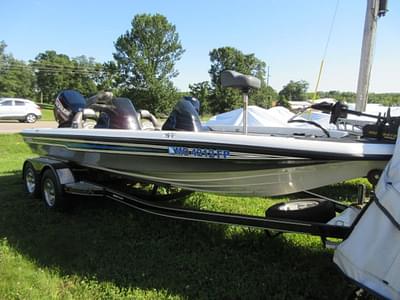 BOATZON | Champion 198CX Bass Boat Pkg  Evnrude 225  LOW HOURS  Price Improved to 28900 2008