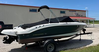 BOATZON | 2017 Chaparral 19 H20 Sport BOATZON | 2017 Chaparral 19 H20 Sport