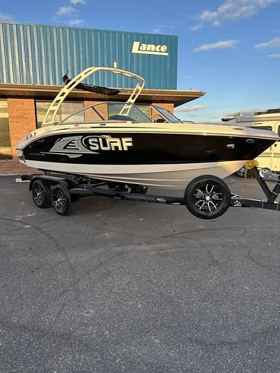 BOATZON | Chaparral 21 Surf 2023 BOATZON | Chaparral 21 Surf 2023