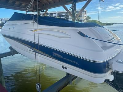 BOATZON | Chaparral 215 SS Cuddy