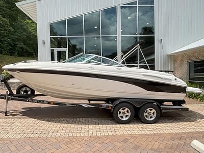 BOATZON | Chaparral 220 SSi 2004