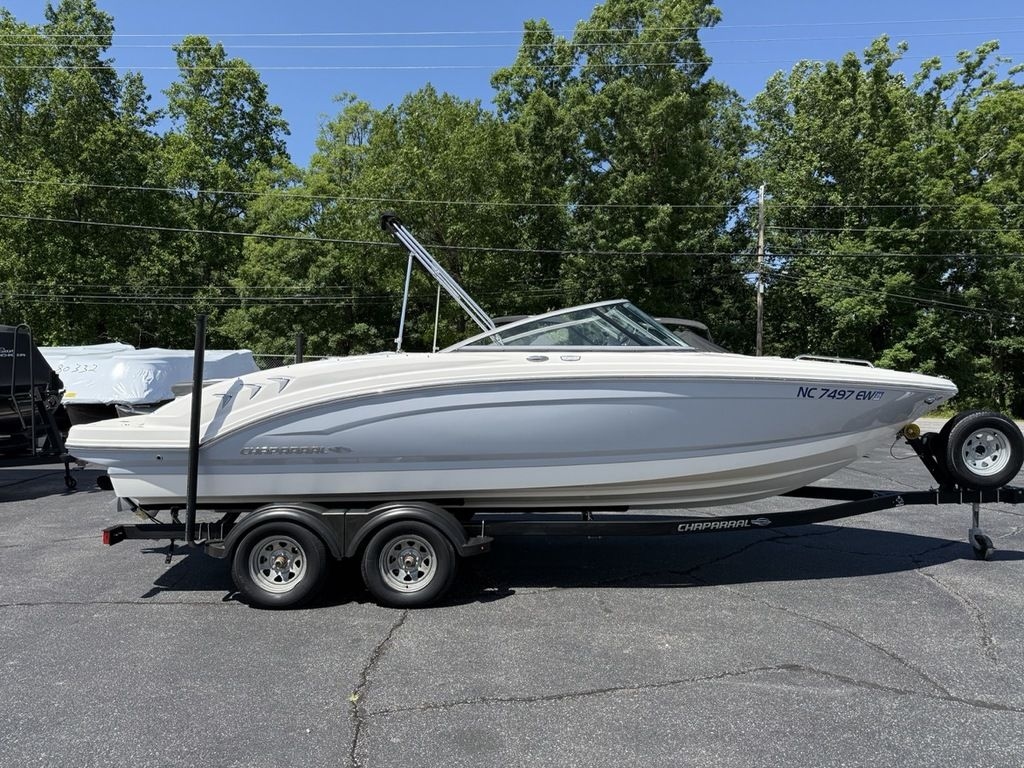 2022 Chaparral 23 SSi - Sold Boat