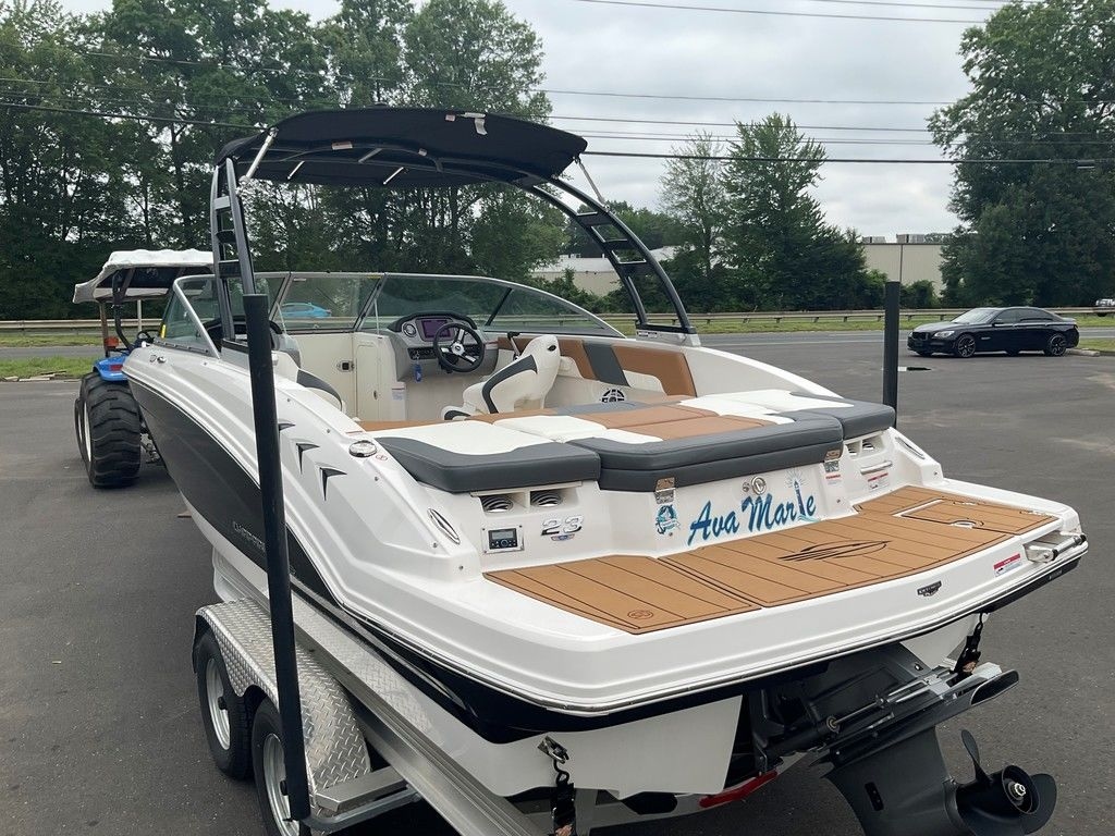 2023 Chaparral 23 SSi - Sold Boat