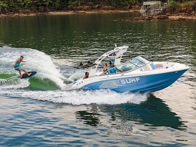 BOATZON | Chaparral 23 Surf 2026
