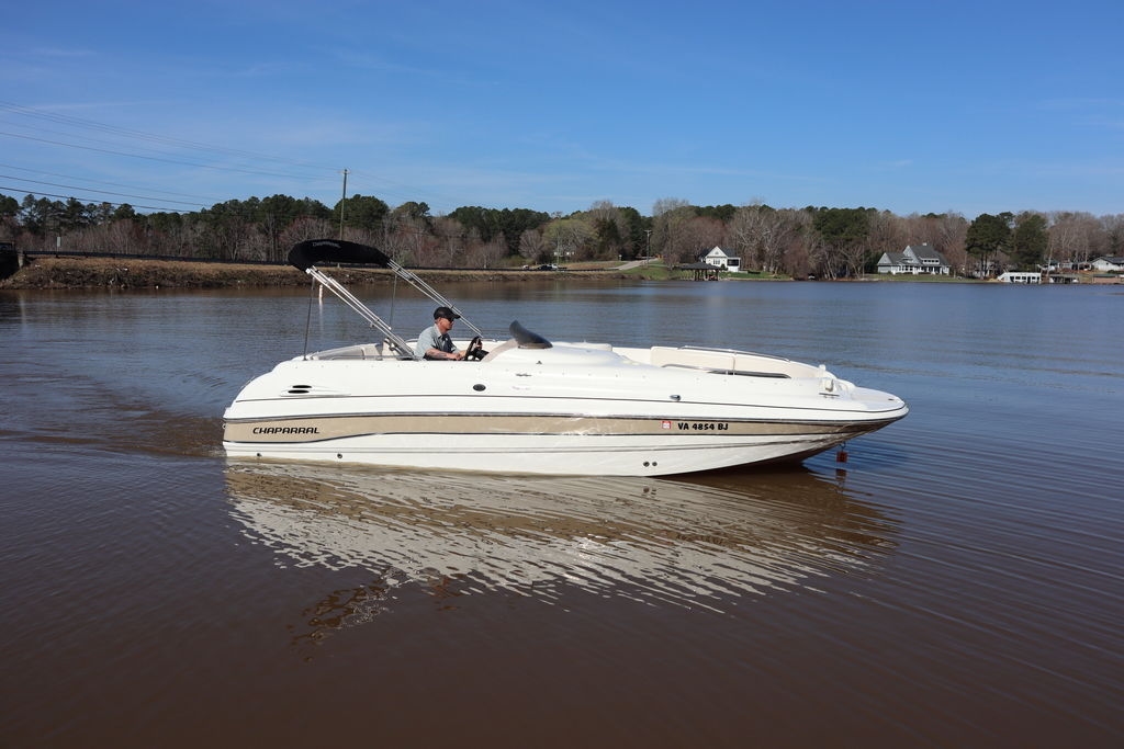2000 Chaparral 232 Sunesta - Sold Boat