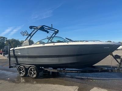 BOATZON | Chaparral 247 SSX 2023