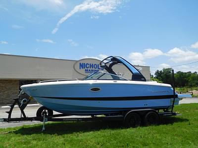 BOATZON | 2023 Chaparral 26 Surf