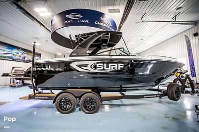 BOATZON | Chaparral 26 SURF Black Edition