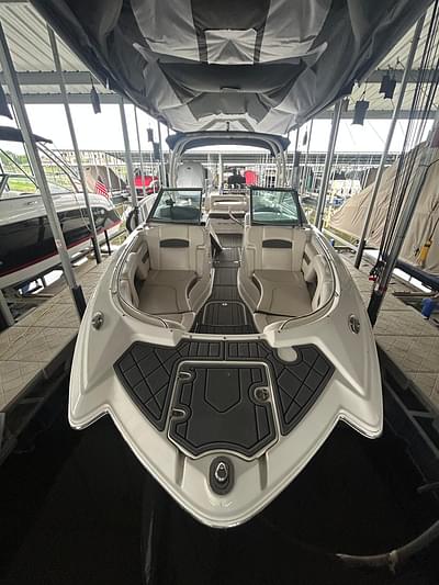 BOATZON | Chaparral 264 Sunesta 2017