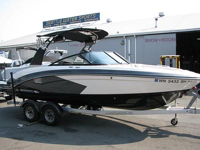 BOATZON | 2015 Chaparral Vortex 223 VRX- Surf