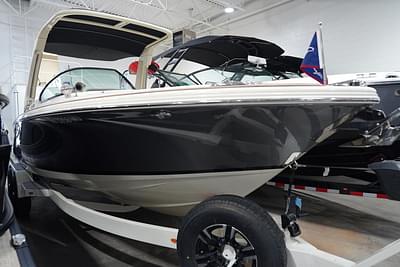 BOATZON | Chris Craft Launch 25 GT 2024