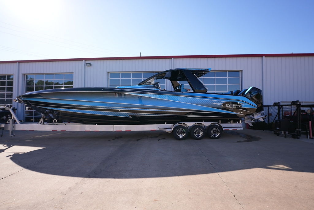 2025 Cigarette 41 Nighthawk - Sold Boat