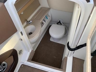 BOATZON | Cobalt Boats 242 2011