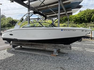 BOATZON | Cobalt Boats CS23 Surf 2023