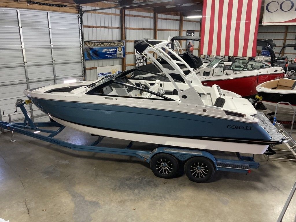 2025 Cobalt Boats R4 - Sold Boat