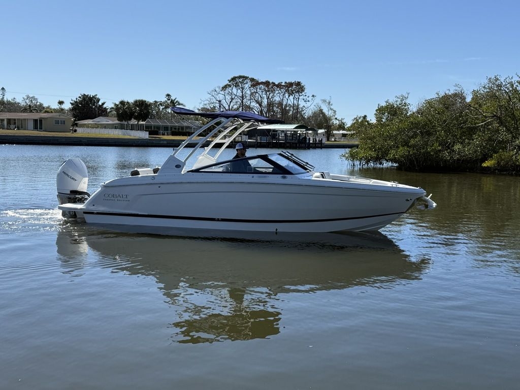 2025 Cobalt Boats R6 Outboard - Sold Boat