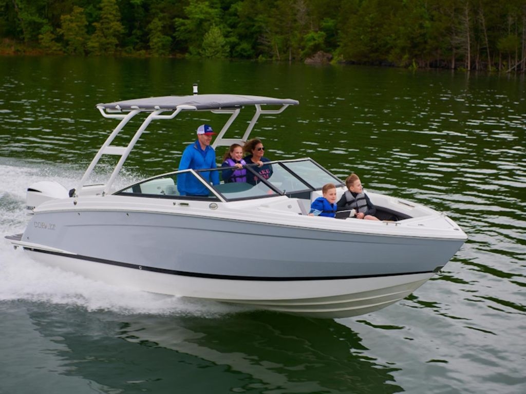 2025 Cobalt Boats R6 Outboard - Sold Boat