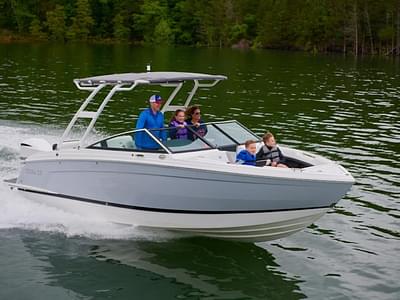 BOATZON | Cobalt Boats R6 Outboard 2026