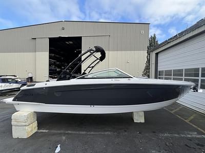 BOATZON | Cobalt Boats R8 2023