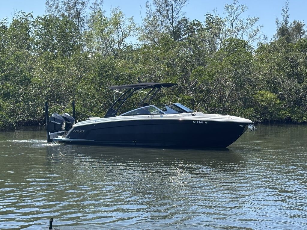2022 Cobalt Boats R8 Outboard - Sold Boat