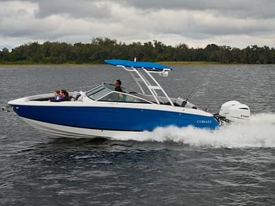 BOATZON | Cobalt Boats R8 Outboard 2026