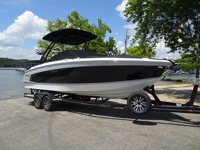 BOATZON | Cobalt Boats R8 Surf 2025