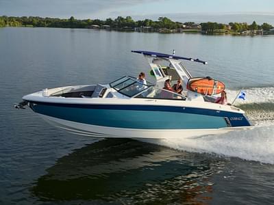 BOATZON | Cobalt Boats R8 Surf 2025