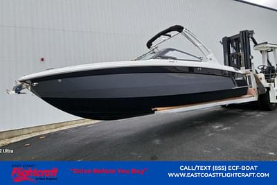 BOATZON | Cobalt Boats R8 Surf 2025