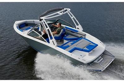 BOATZON | 2021 Cobalt CS22 BOATZON | 2021 Cobalt CS22