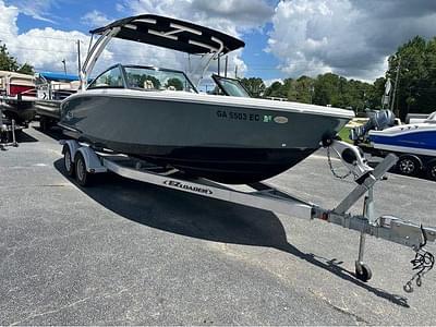 BOATZON | Cobalt CS23 Surf 2019 BOATZON | Cobalt CS23 Surf 2019