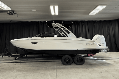 BOATZON | Cobalt R6 Outboard 2025