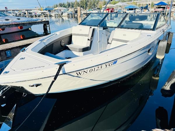 2023 Cobalt R8 - Sold Boat