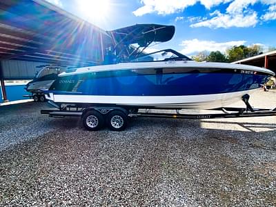 BOATZON | Cobalt R8 Surf 2023