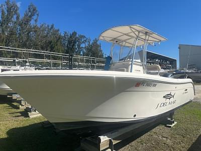 BOATZON | Cobia 220 Center Console 2018