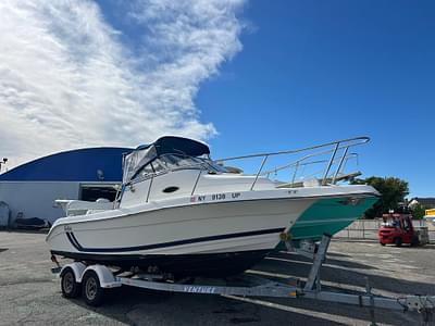 BOATZON | 1998 Cobia 220 Walkaround