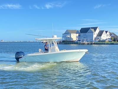 BOATZON | 2018 Cobia 237 CC