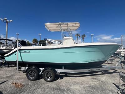 BOATZON | Cobia 237 Center Console 2022