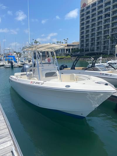 BOATZON | Cobia 237 Center Console 2022