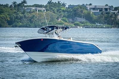 BOATZON | Cobia 261 Center Console 2017